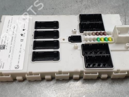 Used Fuse box Fuse box 37593450 37593450