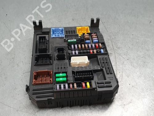 Used Fuse box Fuse box 37593459 37593459