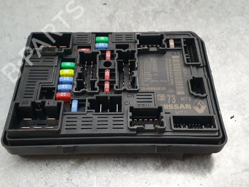 Used Fuse box Fuse box 37593467 37593467