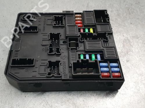 Used Fuse box Fuse box 37593474 37593474