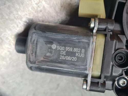 Front right window mechanism SKODA KAROQ (NU7, ND7) 1.6 TDI | BP34632340C23 - Image 10