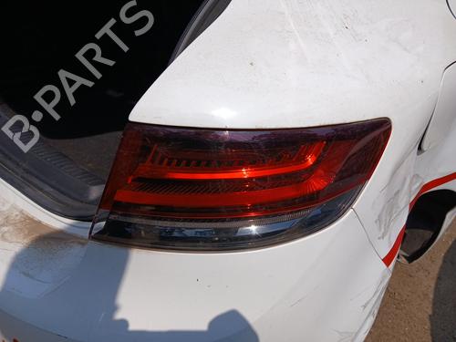 right-taillight-renault-megane-iv-hatchback-b9amn_-2015-37717074 main image