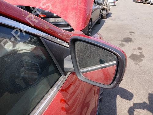 right-mirror-renault-kadjar-ha_-hl_-2015-37761507 main image