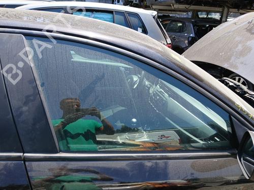 front-right-door-window-alfa-romeo-giulietta-940_-2010-2011-2012-2013-2014-2015-2016-2017-2018-2019-2020-37799063 main image