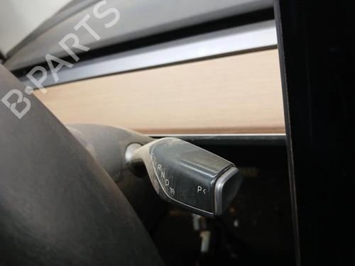 squib-airbag-tesla-model-3-5yj3-2017-38002662 main image