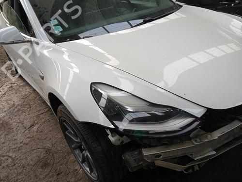 Forskærm Højre TESLA MODEL 3 (5YJ3) EV AWD | BP38002707C42 - Image 2