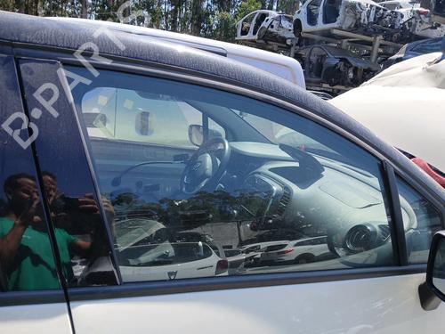 Used Front right door window Front right door window 38020373 38020373