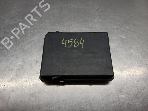 Fuse box RENAULT CLIO V (B7_) 1.5 Blue dCi 100 (B7AD) | BP38109057E1 - Image 3
