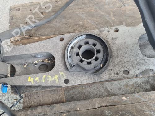 Used Right rear suspension arm Right rear suspension arm 38200697 38200697