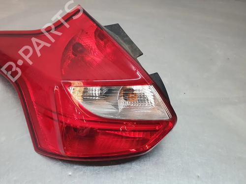 Used Left taillight Left taillight 28143568 28143568