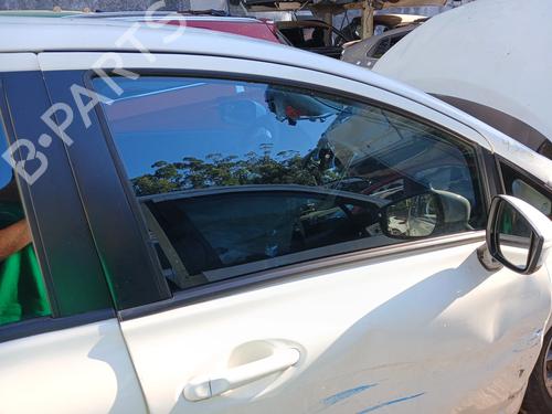 Used Front right door window Front right door window 38225686 38225686