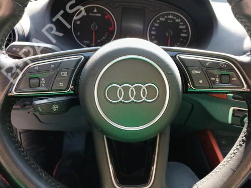 driver-airbag-audi-q2-gab-gag-2016-38233618 main image
