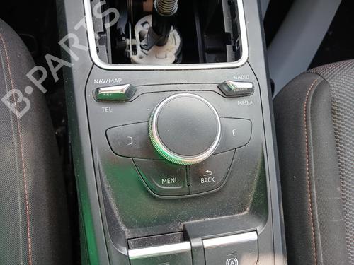 switch-audi-q2-gab-gag-2016-38233628 main image