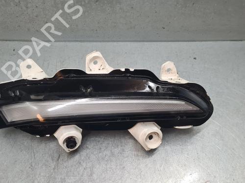 Used Left daytime light Left daytime light 38237972 38237972