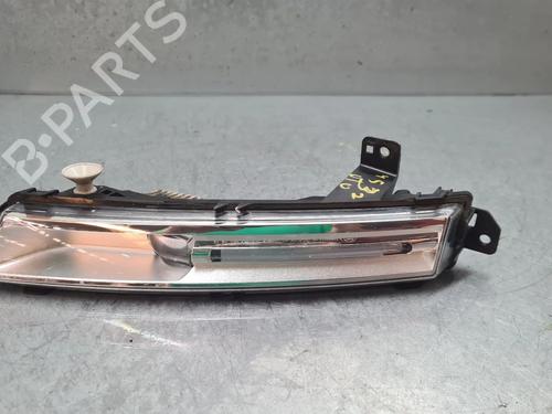 Used Right daytime light Right daytime light 38237973 38237973