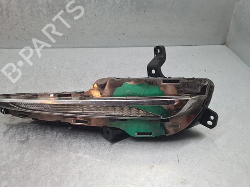 Used Right daytime light Right daytime light 38237978 38237978
