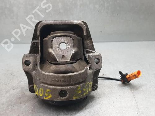 Used Engine mount Engine mount 38423092 38423092