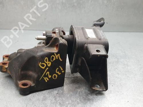 Used Gearbox mount Gearbox mount 38472213 38472213