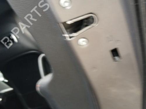 rear-right-lock-mercedes-benz-cla-shooting-brake-x118-2019-38567353 main image