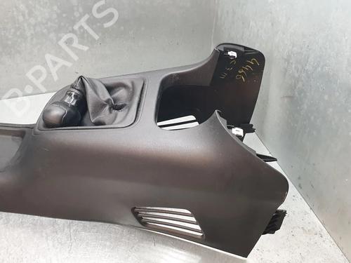Armrest / Center console CITROËN C3 III (SX) 1.2 PureTech 82 | BP38600330I20 - Image 2