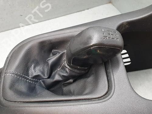 Armrest / Center console CITROËN C3 III (SX) 1.2 PureTech 82 | BP38600330I20 - Image 5