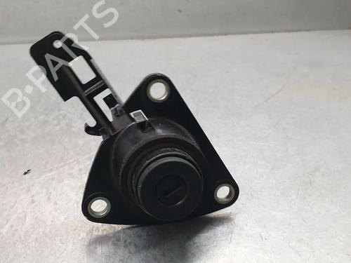 Used Tailgate lock Tailgate lock 5398861 5398861