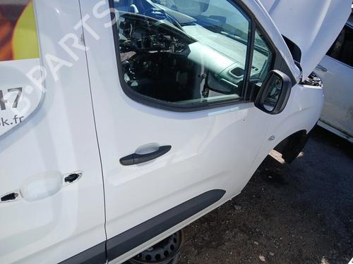 right-front-door-citroen-berlingo-box-bodympv-k9-2018-38874996 main image