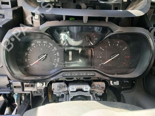Used Instrument cluster Instrument cluster 38913430 38913430