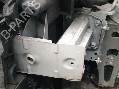 Used Front bumper reinforcement Front bumper reinforcement 38874981 38874981