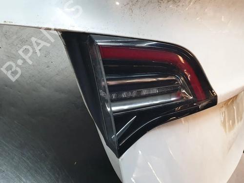 Left tailgate light TESLA MODEL 3 (5YJ3) EV AWD | BP38002703C79 - Image 2