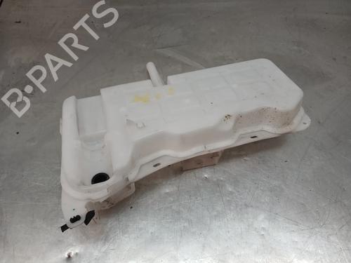 Used Windscreen washer tank Windscreen washer tank 39171289 39171289