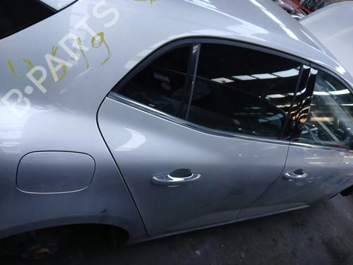 right-rear-door-renault-megane-iv-hatchback-b9amn_-2015-39226040 main image
