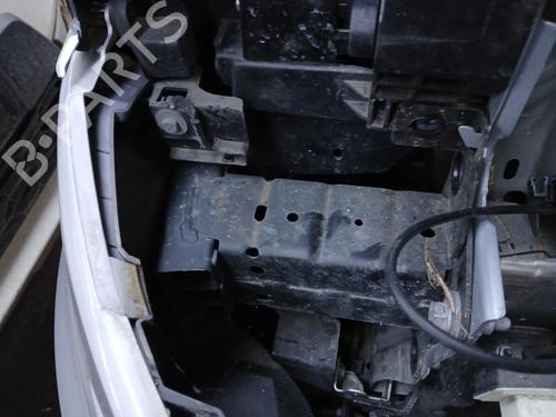 front-bumper-reinforcement-renault-megane-iv-hatchback-b9amn_-2015-39226042 main image