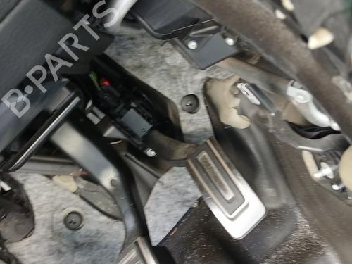 Pedal Pedal 39401843 39401843