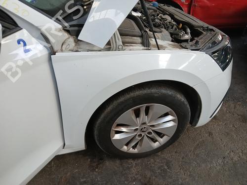Used Right front fenders Right front fenders 39406048 39406048