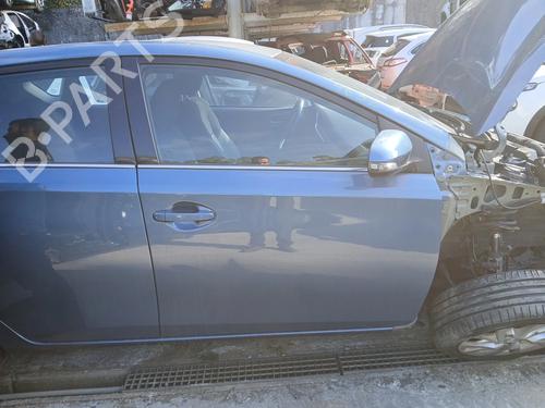right-front-door-toyota-auris-_e18_-2012-2013-2014-2015-2016-2017-2018-2019-39449881 main image