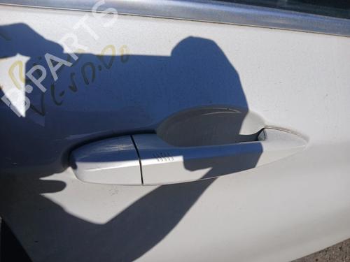 Used Front right exterior door handle Front right exterior door handle 39467712 39467712