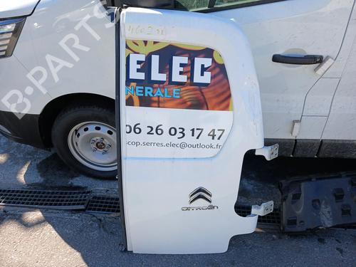 Højre bagagerum dør Højre bagagerum dør 39467729 39467729