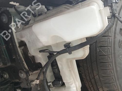 Used Windscreen washer tank Windscreen washer tank 39539199 39539199
