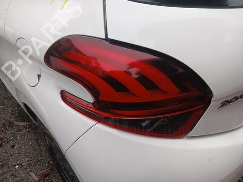 Venstre Baklys Venstre Baklys PEUGEOT 208 I (CA_, CC_) 1.0 VTi (68 hp) 39558597 39558597