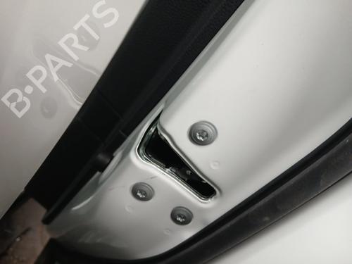 front-right-lock-toyota-c-hr-_x2_-_h2_-2023-39566685 main image