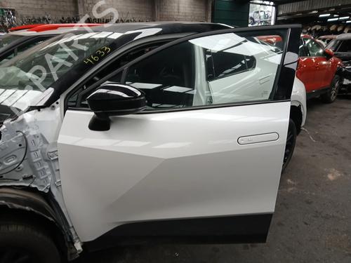 left-front-door-toyota-c-hr-_x2_-_h2_-2023-39566692 main image