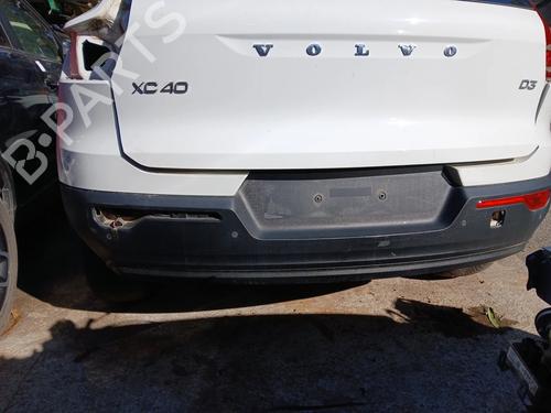 Używane Zderzak tylny Zderzak tylny VOLVO XC40 (536) D3 AWD (150 hp) 39594076 39594076