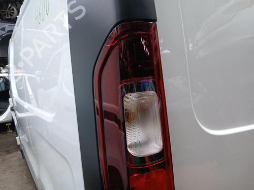 Venstre baglygte RENAULT TRAFIC III Van (FG_) 2.0 dCi 130 (FGMY) | BP39617197C34 - Image 3