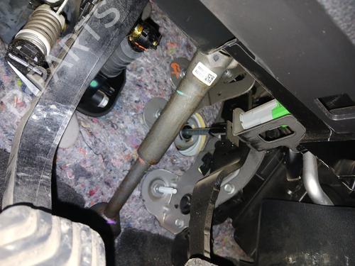 Used Steering column Steering column RENAULT MEGANE IV Hatchback (B9A/M/N_) 1.5 Blue dCi 115 (B9A6) (116 hp) 39696392 39696392