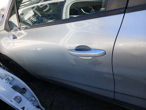 Dør venstre foran Dør venstre foran RENAULT CLIO V (B7_) 1.0 SCe 65 (B7MG) (67 hp) 39719323 39719323