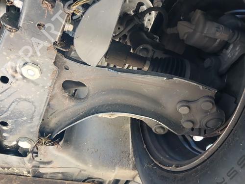 Used Left front suspension arm Left front suspension arm RENAULT CLIO V (B7_) 1.0 SCe 65 (B7MR) (65 hp) 39724383 39724383