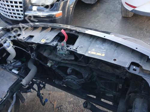 Used Front slam panel Front slam panel FIAT 500L (351_, 352_) 1.6 D Multijet (199LYE1B) (120 hp) 39724405 39724405