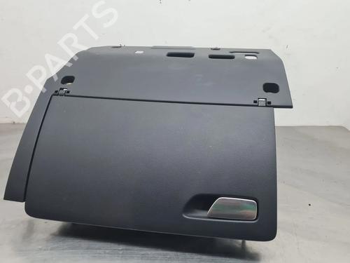 Used Glove box Glove box AUDI A3 Sportback (8VA, 8VF) 30 TFSI (116 hp) 39912437 39912437