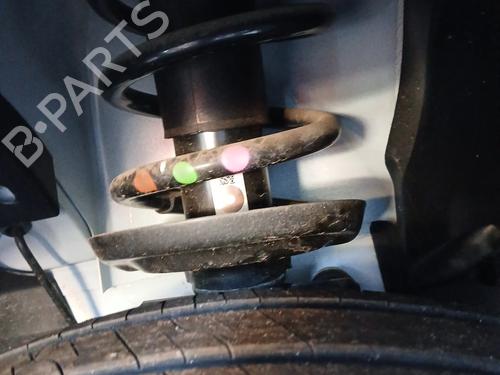 Venstre fortil bærearm Venstre fortil bærearm RENAULT TRAFIC III Van (FG_) 2.0 dCi 130 (FGMY) (131 hp) 39933334 39933334